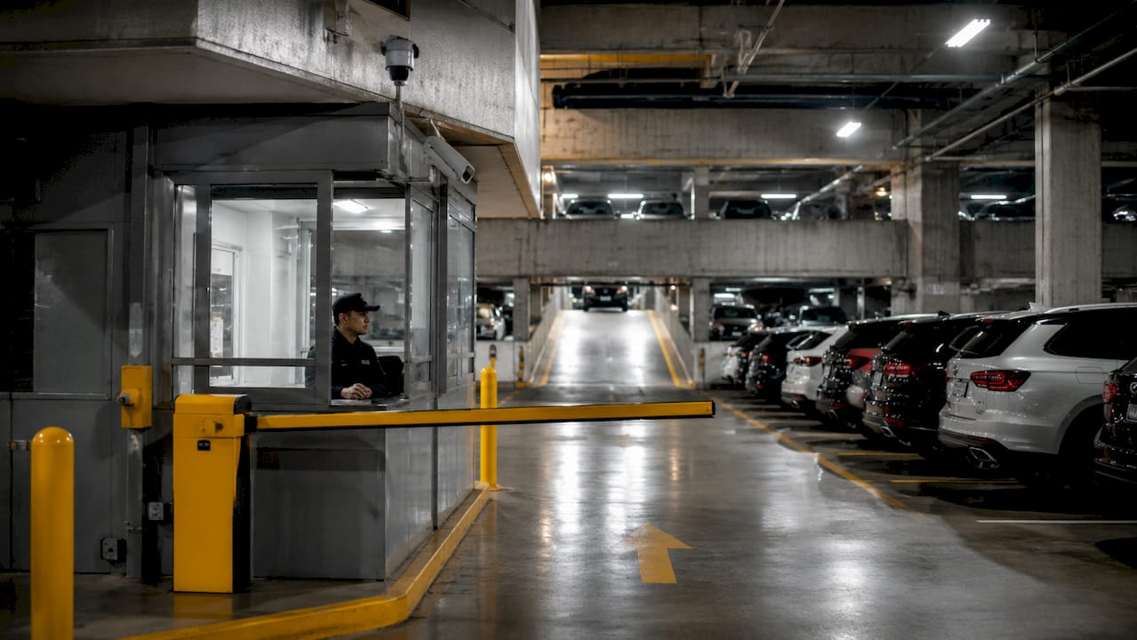 Secure indoor parking garage near cruise port