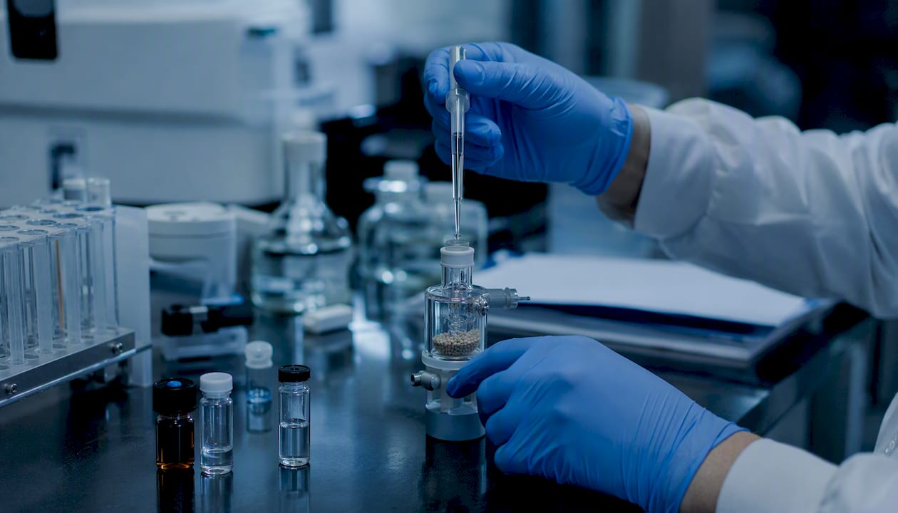 Amino Acid Coupling Efficiency in SPPS: A Practical Guide