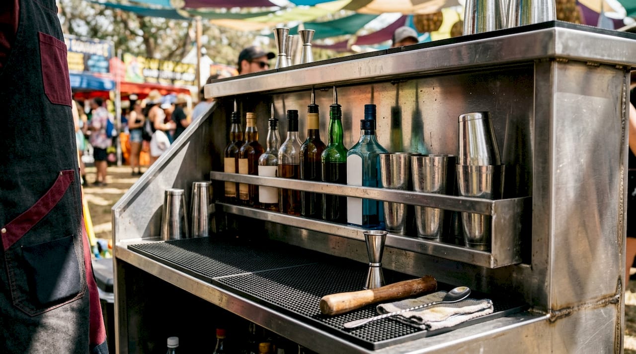 Speed rail and interior components of portable bar