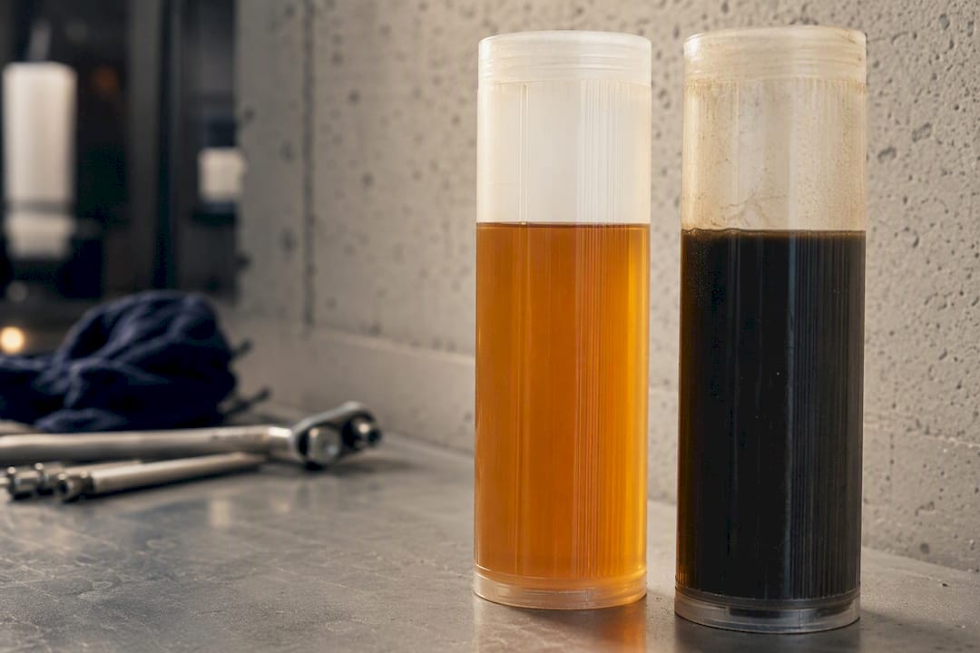 Comparison of clean and degraded Haldex oil samples