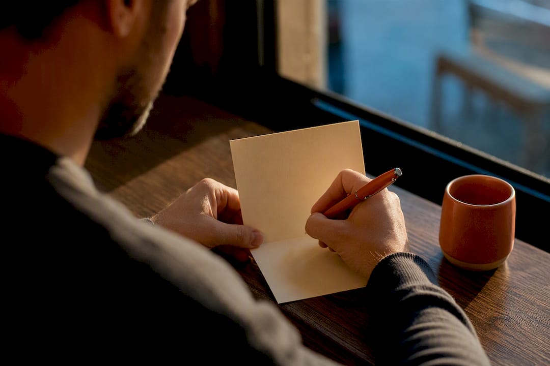 10 to 15 Minutes to a Real Love Note for Busy Men