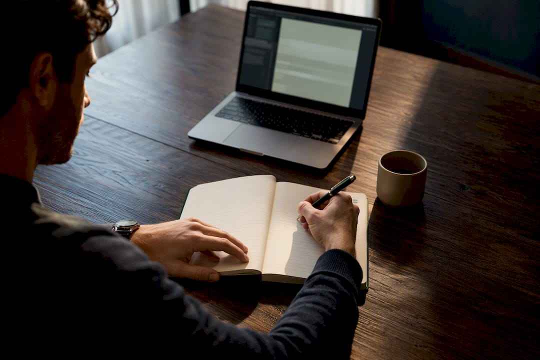 8–15% Replies: Deliverability-First Cold Email for Professional Services