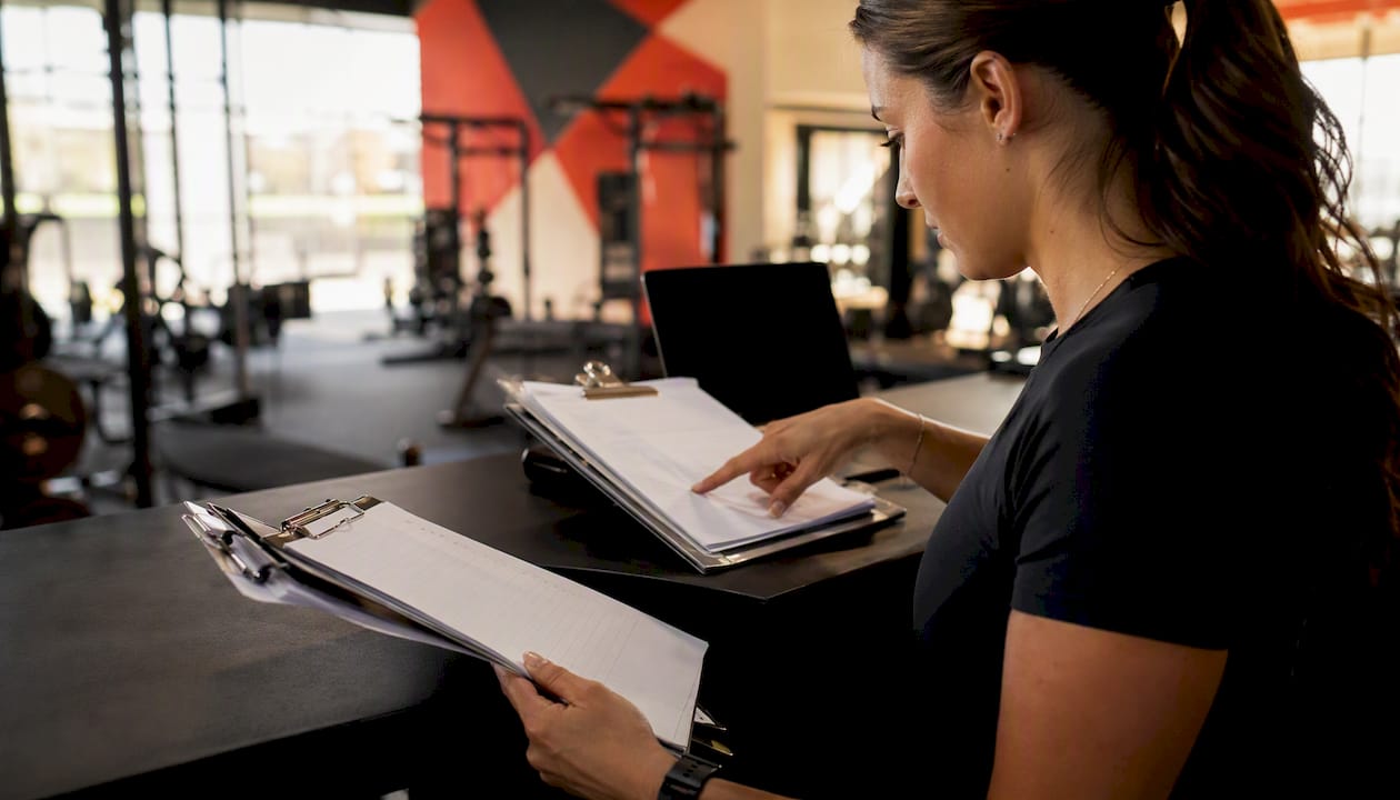 Hands auditing member data sheets