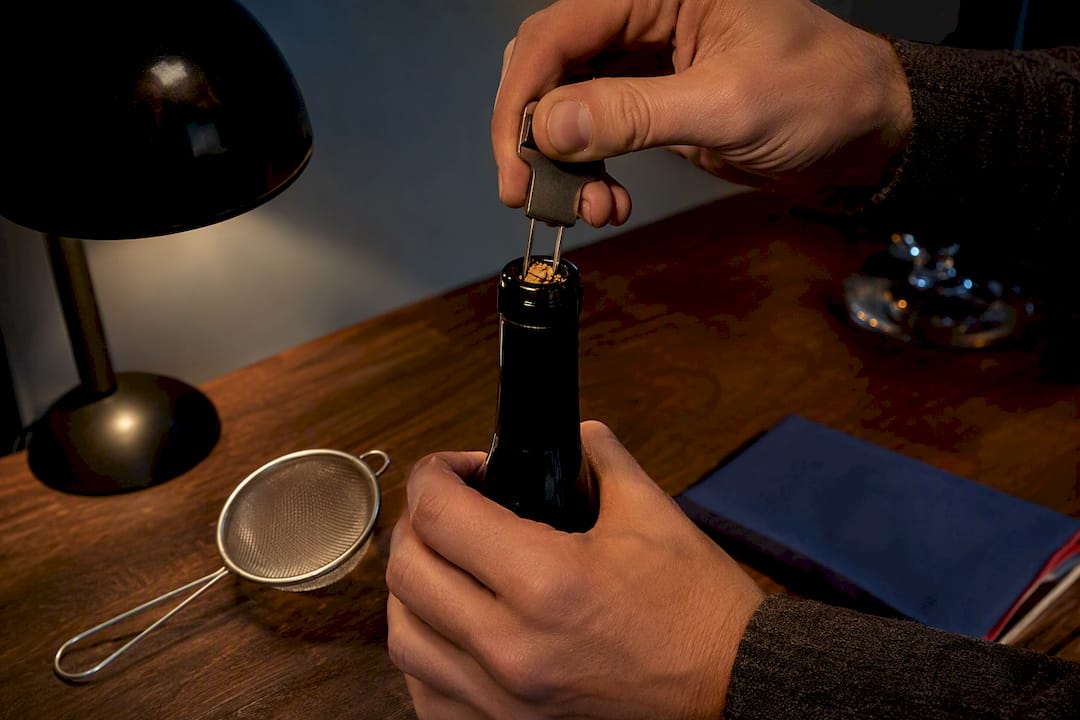 Ah-So puller removing fragile cork