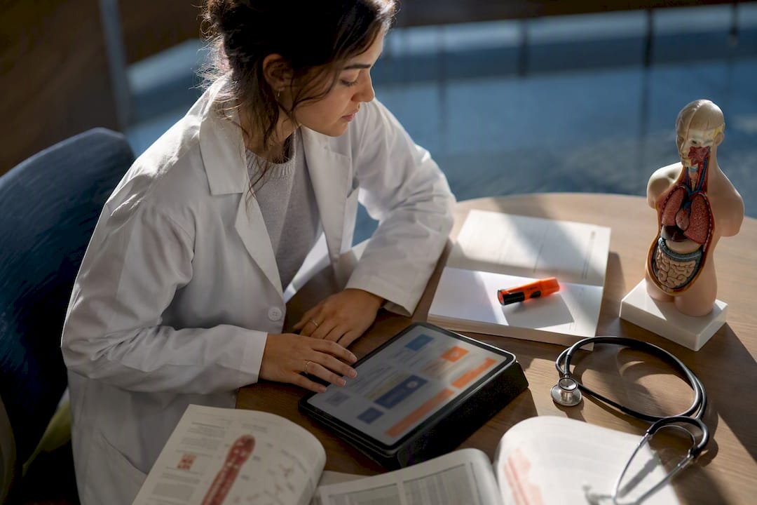 Lecture Aligned AI Medical Explanations for Faster Board Practice