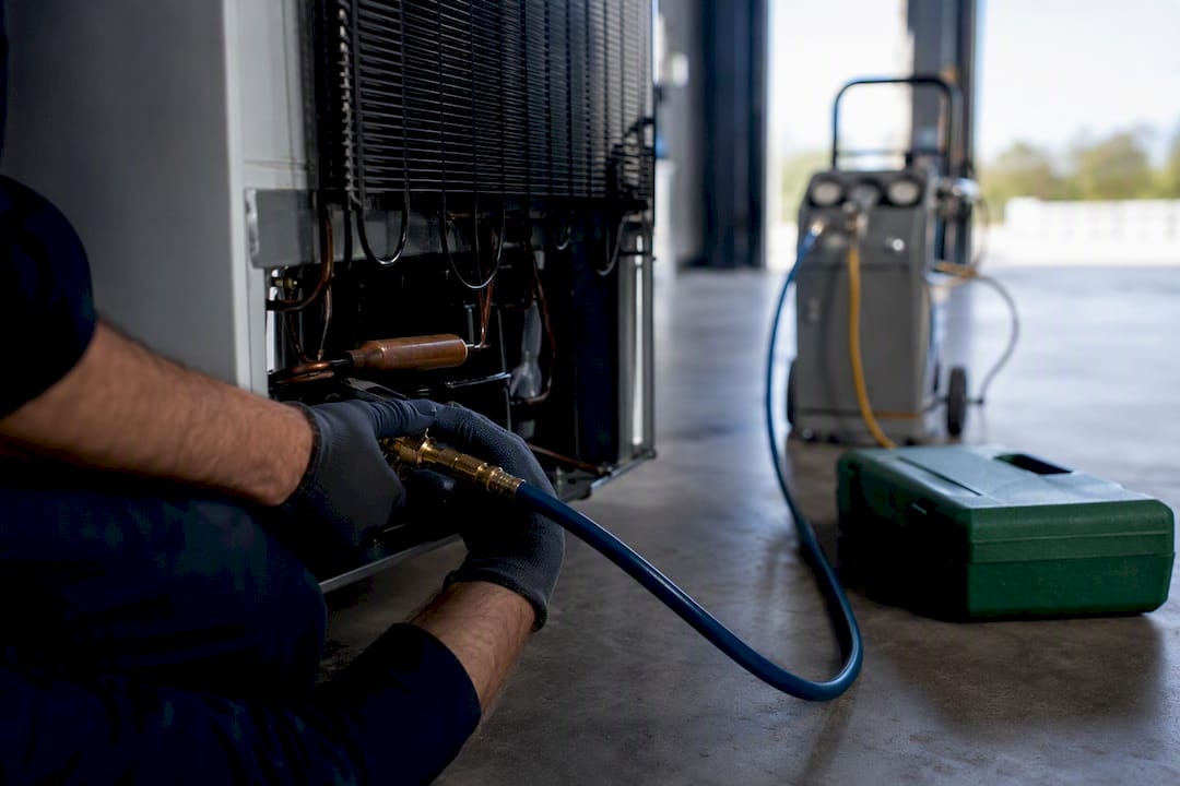 Avoid Illegal Venting: U.S. Refrigerator Disposal Rules (EPA Sec. 608)