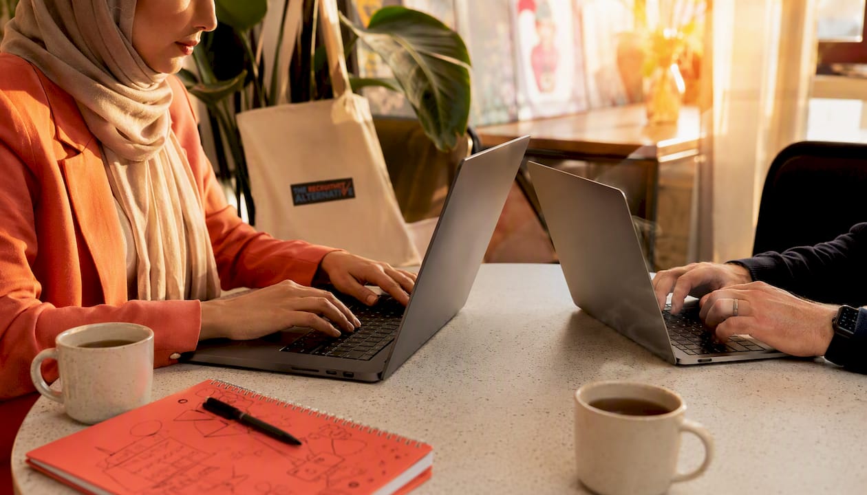 Recruiters sourcing tech candidates online