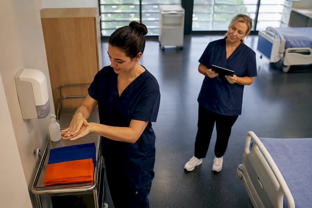 Nurse candidate observed during shadow shift