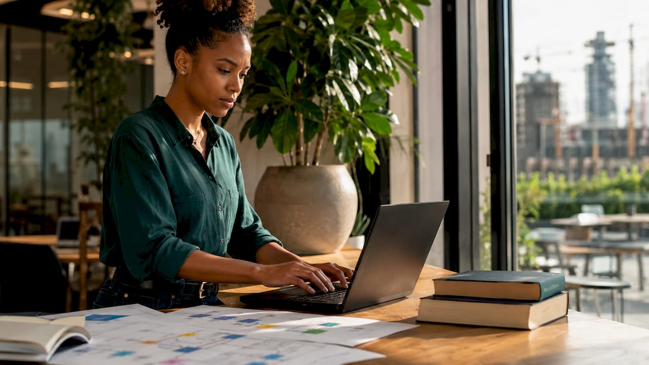 Why Data Engineering Pay Outpaces Analysts in 2026