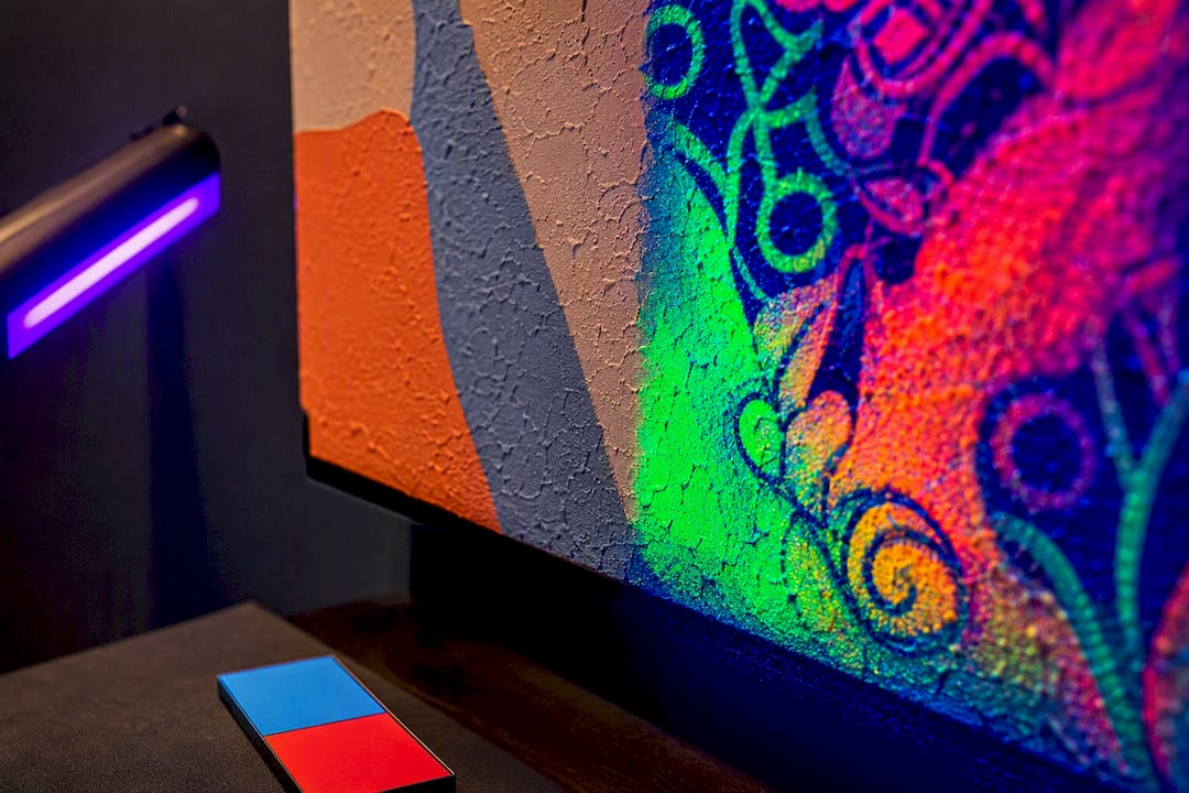 UV pigments revealing hidden wall-art patterns