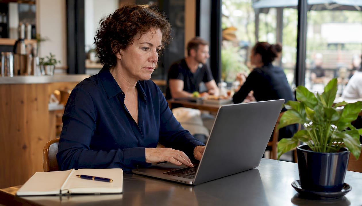 Un avocat teste un logiciel destiné à mesurer la satisfaction de ses clients.