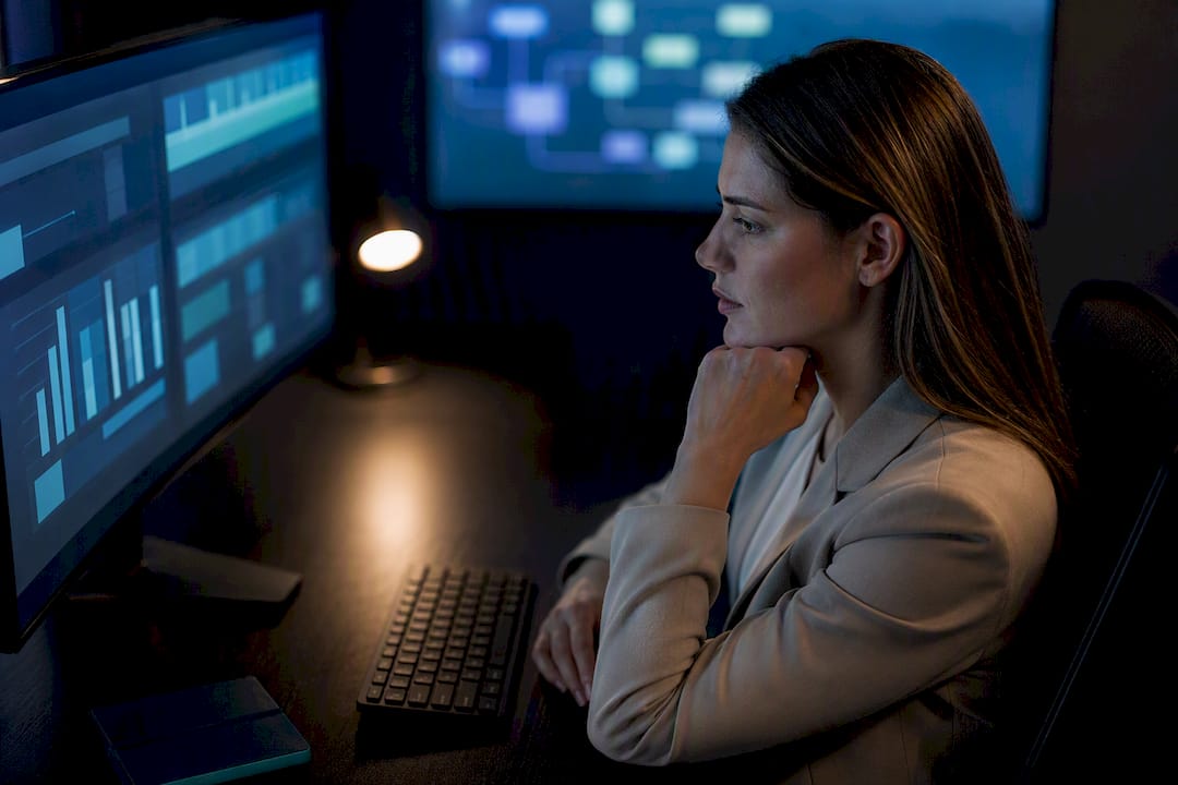 Para finanzas: automatiza reportes financieros con ROI probado