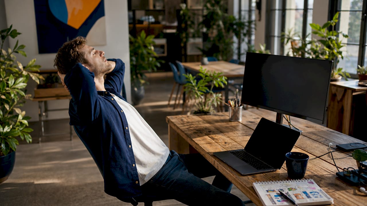 Freelancer reacting to website downtime call