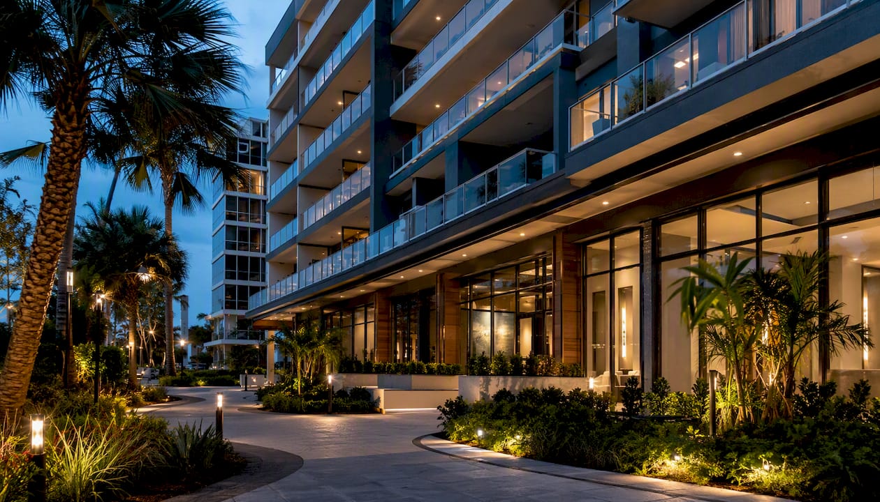 Condotel property exterior with mixed-use characteristics