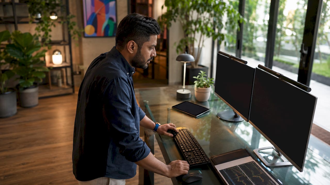 Cross-Account Trade Management: A 2026 Trader's Guide