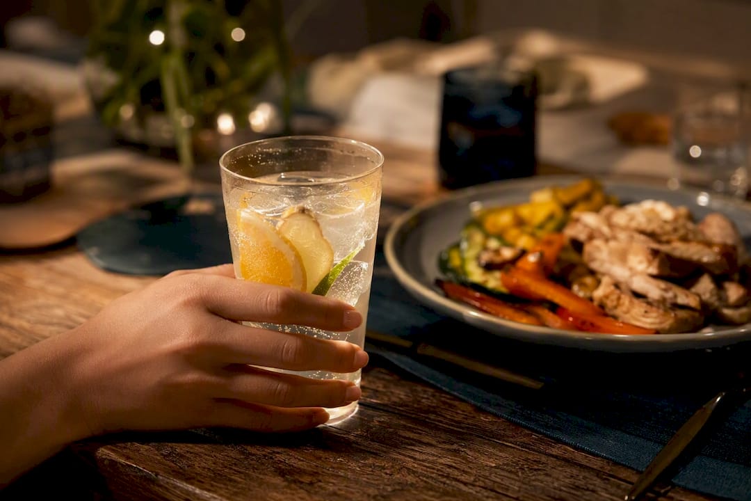 Sparkling tonic served with healthy meal