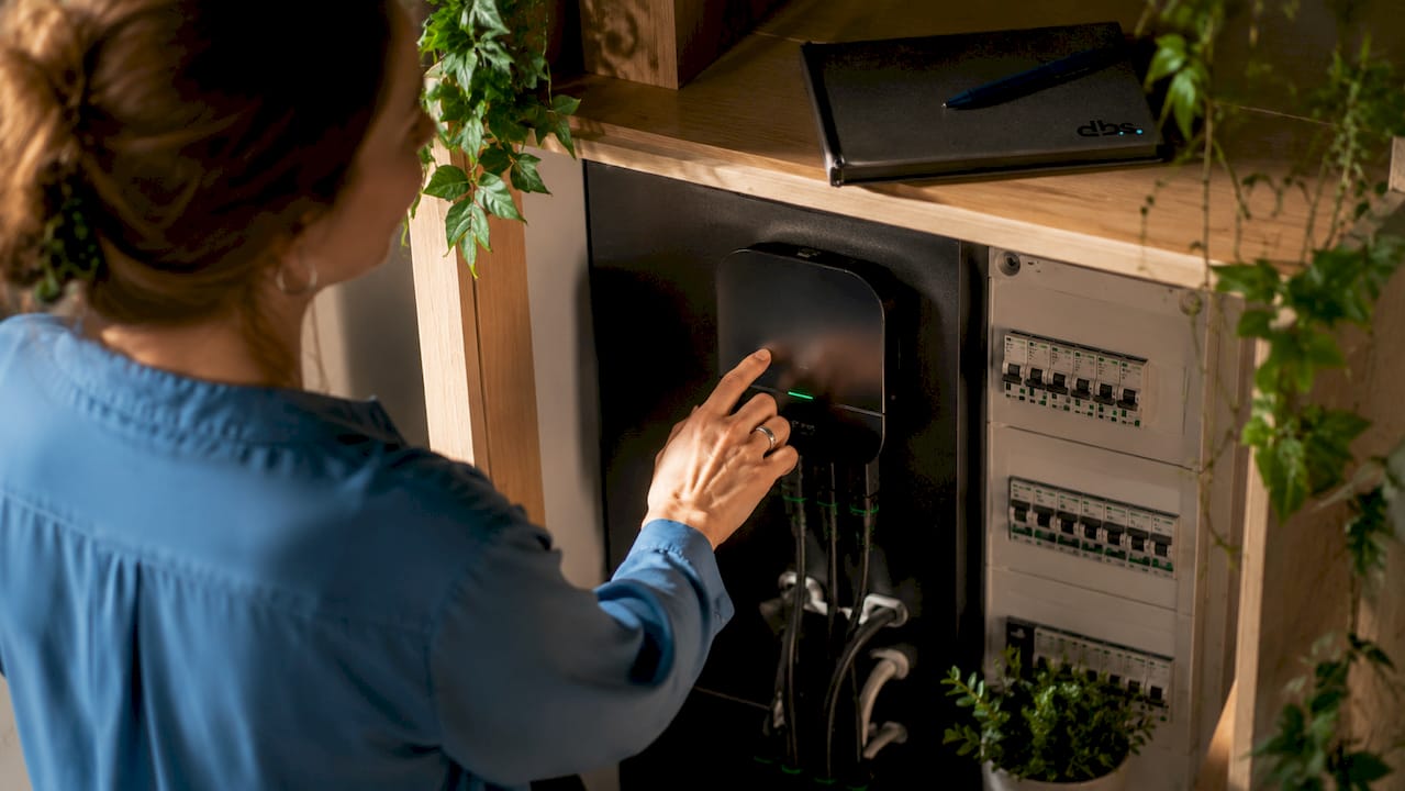 Slimme energiemeter eenvoudig thuis bedienen met één druk op de knop