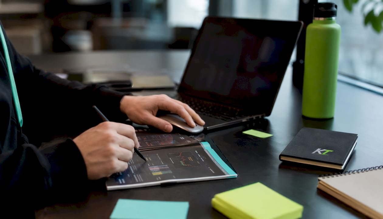 Hands configuring trading software middleware