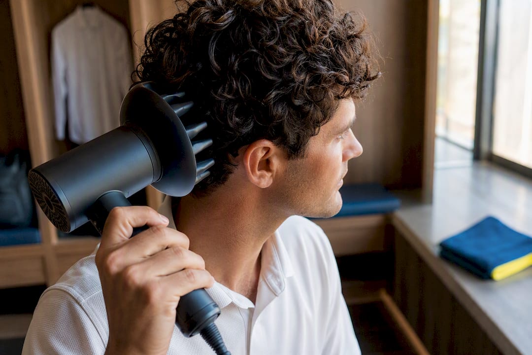 Golfer refreshing curls with diffuser dryer