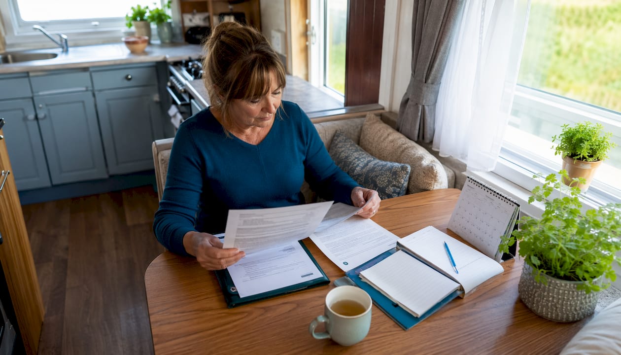 Mobile home resale process explained: UK guide 2026