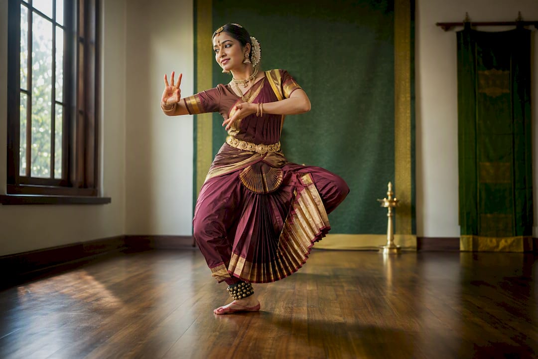 Rajib Karmakar sitarrajib Hear and Practice Tala: 5 Core Terms for Listeners 3 Bharatanatyam dancer performing rhythmic footwork