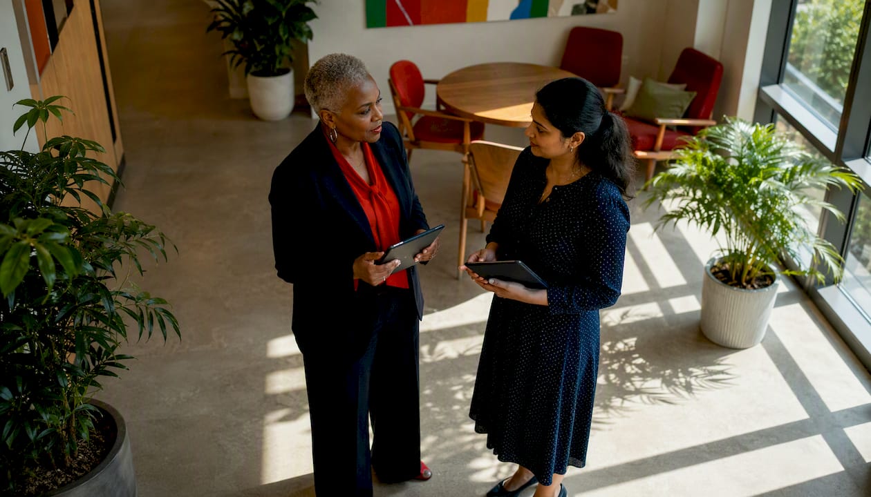 HR managers discussing flexible staffing options