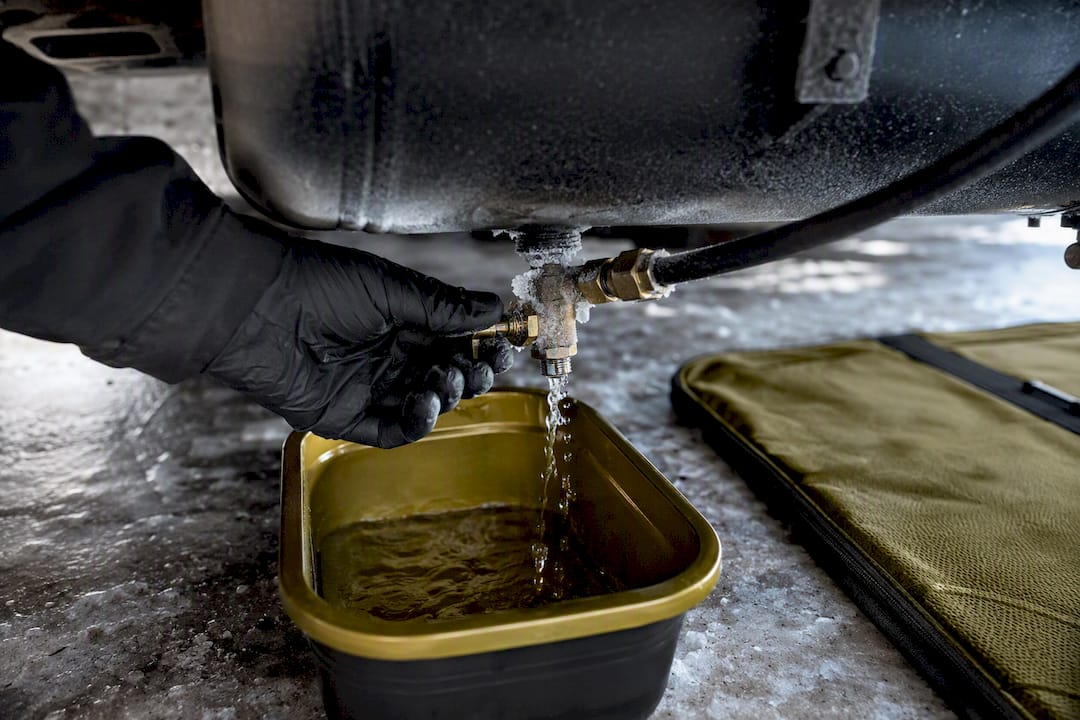 Frost forming on air suspension drain valve