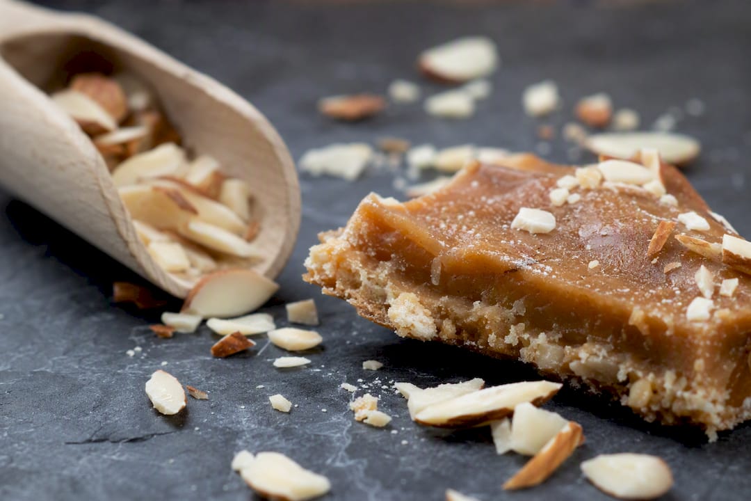 Close-up of grainy, separated toffee texture