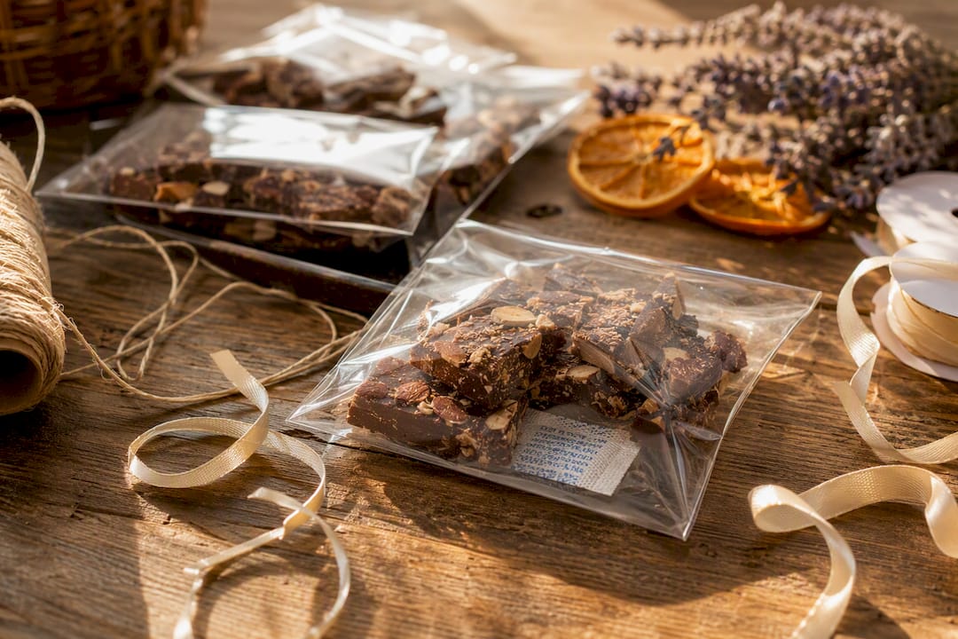 Freshness-preserving packaging for gourmet snacks
