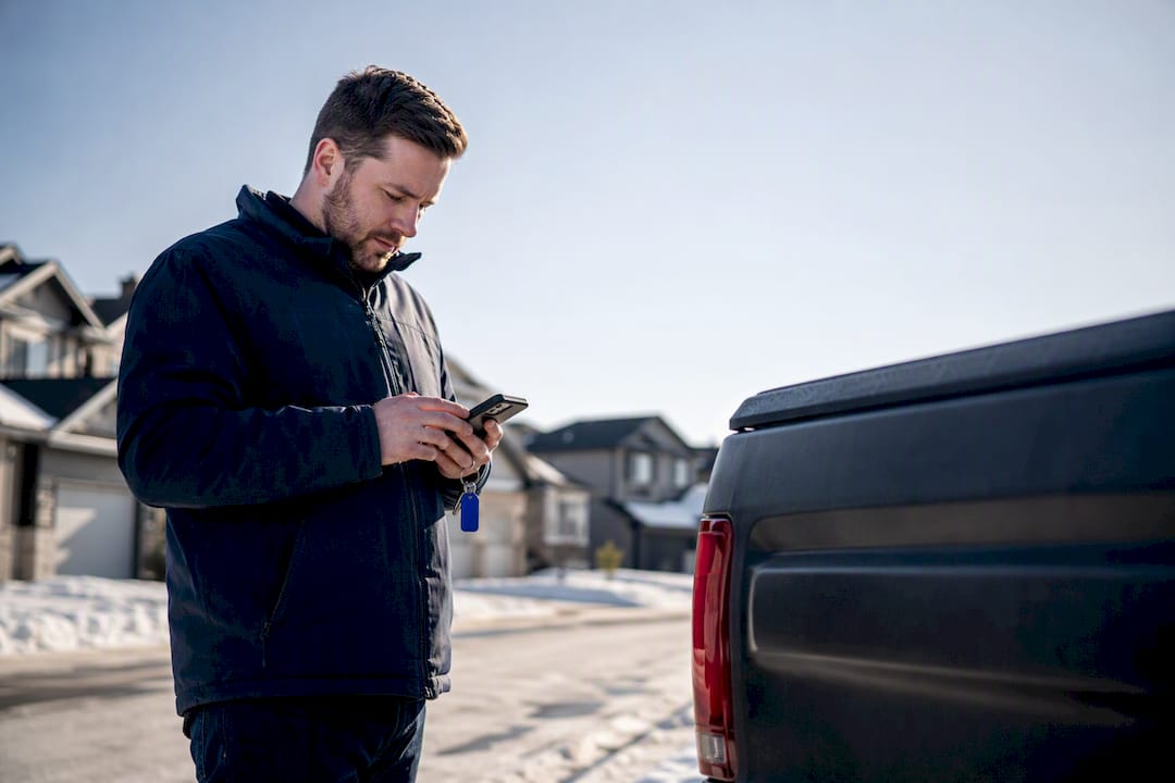 Seller documenting anonymous truck for appraisal