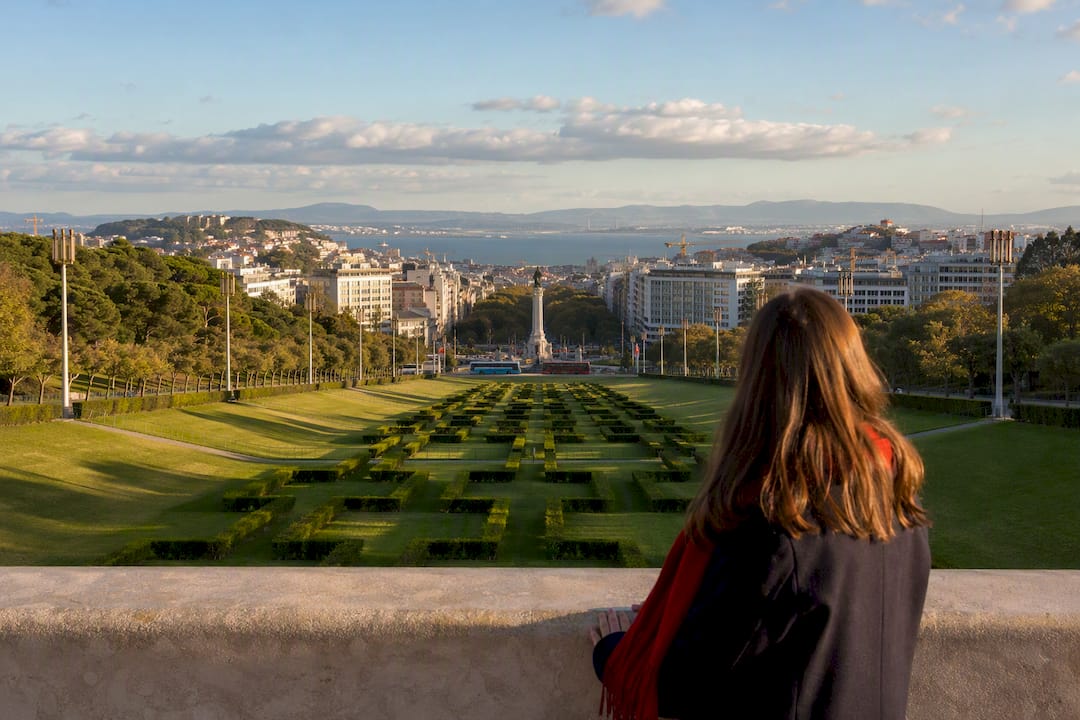 Geometric hedges in Eduardo VII Park
