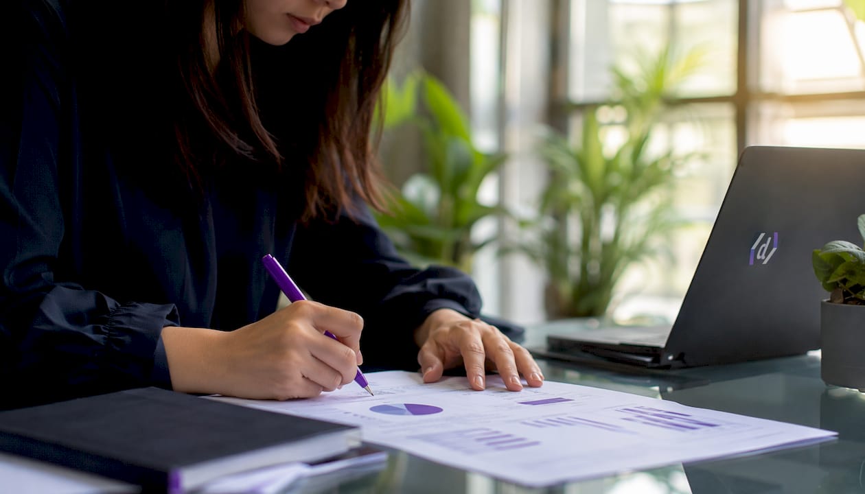 Data analyst handling behavioral analytics challenges