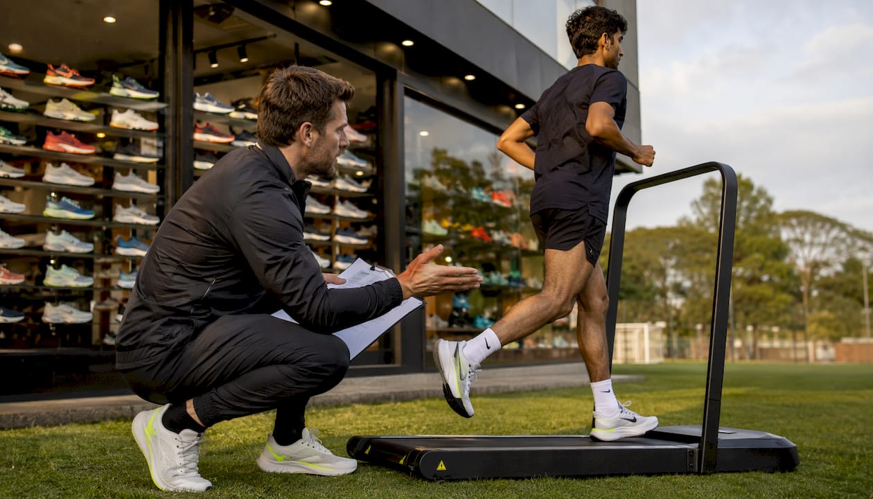 Gait assessment in specialist running shop