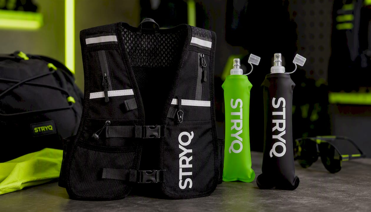 STRYQ HYDRATION RUNNING VEST