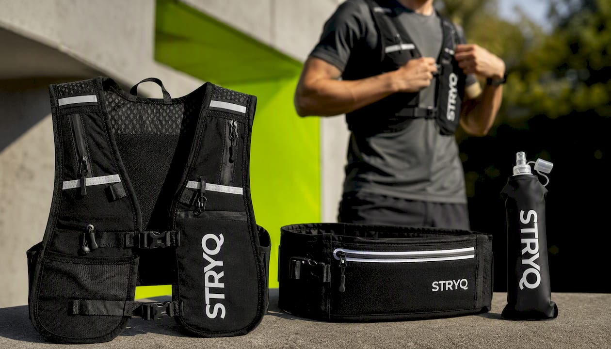 STRYQ HYDRATION RUNNING VEST