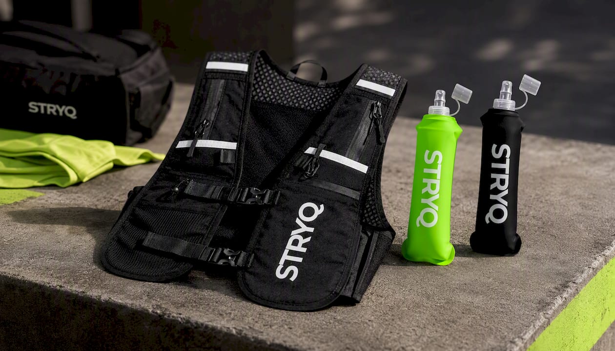STRYQ HYDRATION RUNNING VEST