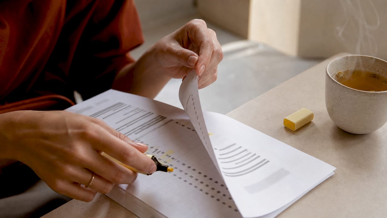 Hands highlighting healthcare PHI inventory checklist