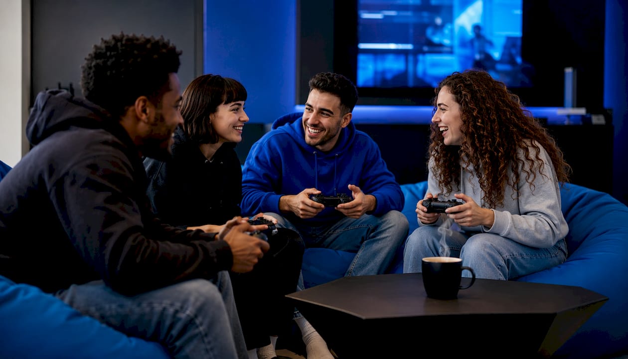 Friends planning multiplayer game session