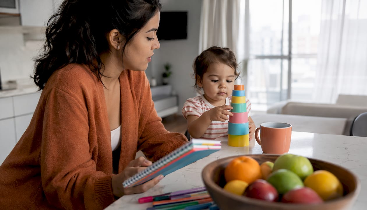 Mother prepares for hospital discharge at home