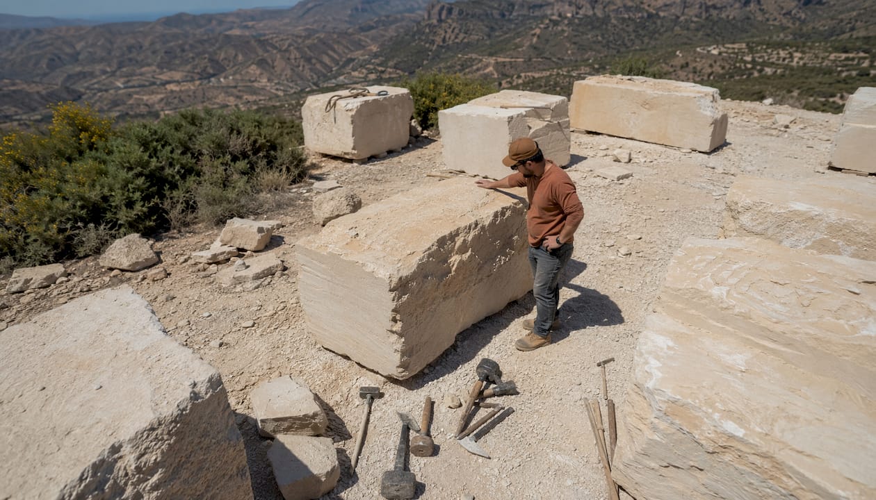 Especialistas en trabajos de piedra natural en Almería, con suministro directo de materiales.