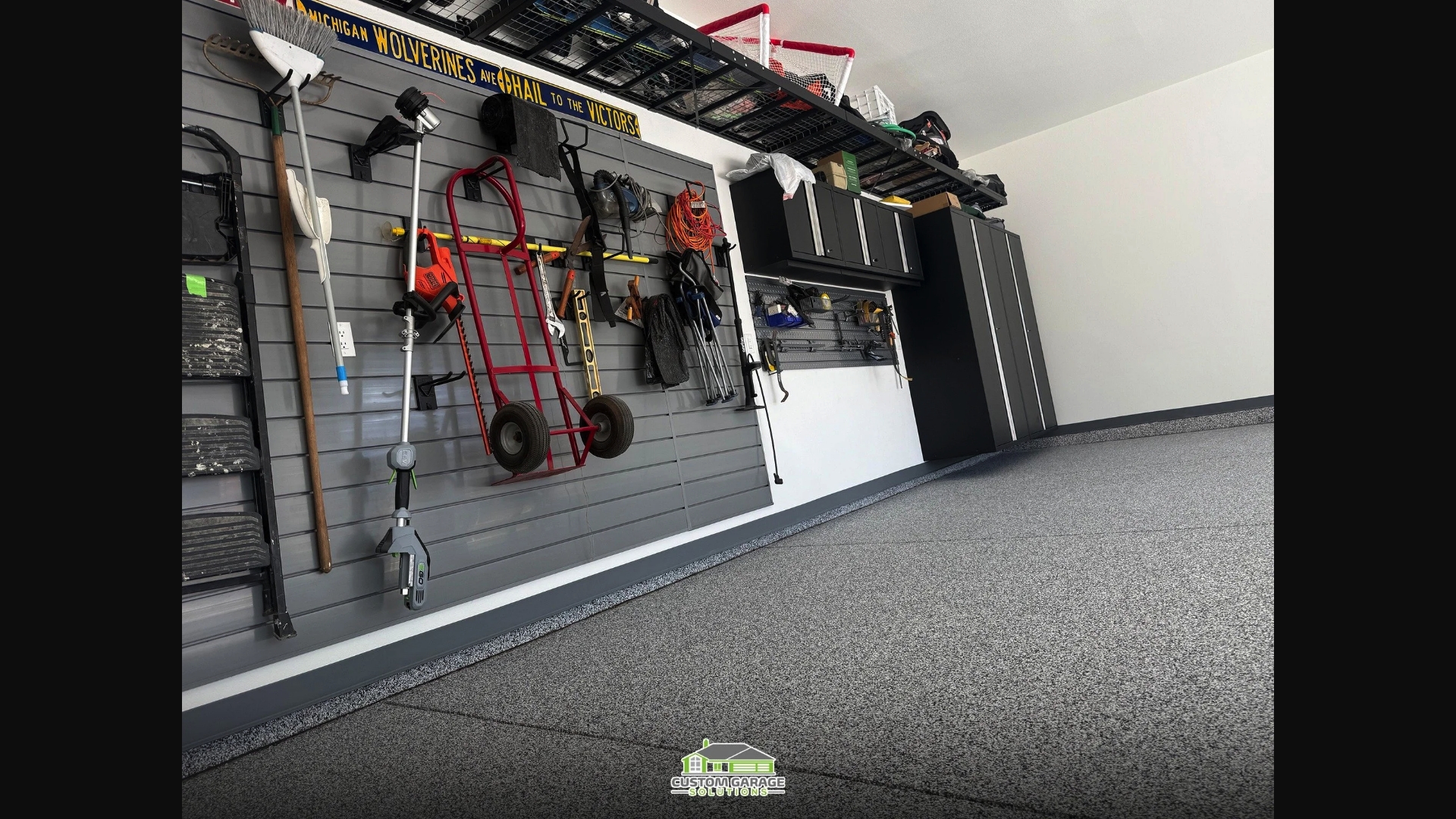 https://customgaragesolutions.com
