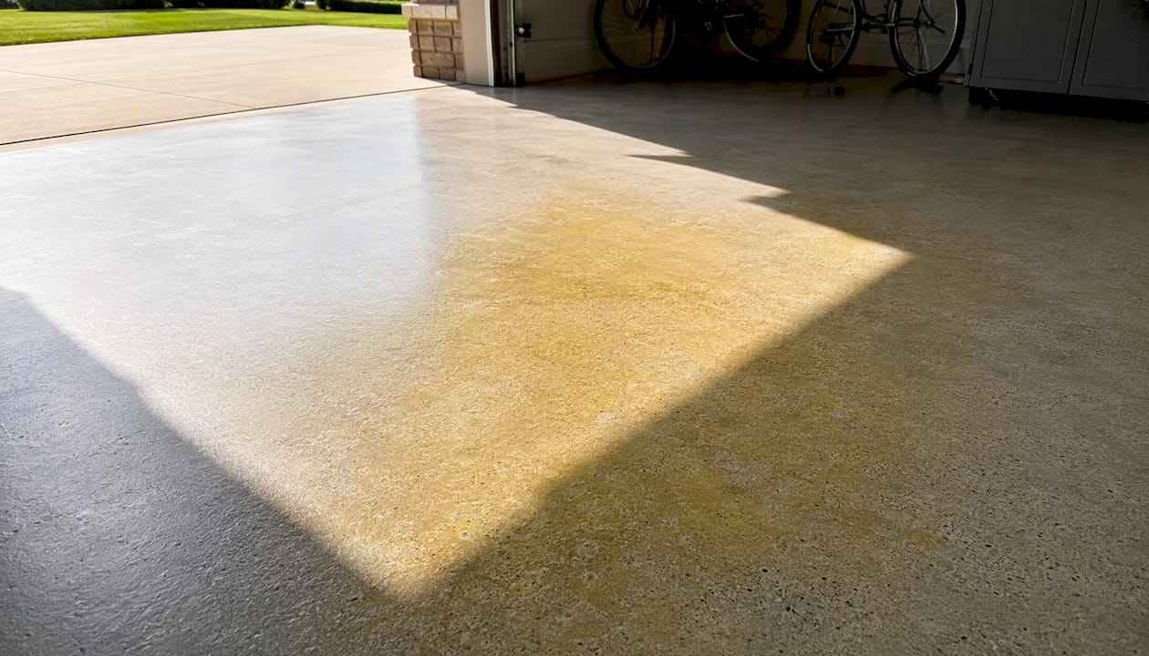 Epoxy Floor Yellowing: Causes, Fixes, and Prevention