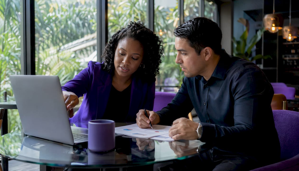 Team discussing Boeing executive salary trends