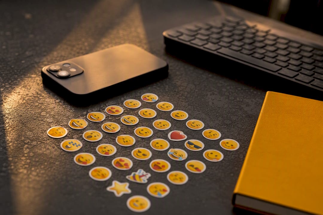 Copy Ready Instagram Bio Emojis: 150 Character Sets Via EmojiTrove