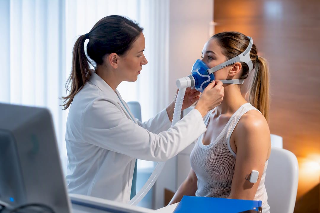 Calcola le calorie basali: formule, esempi passo passo e calcolatore gratuito