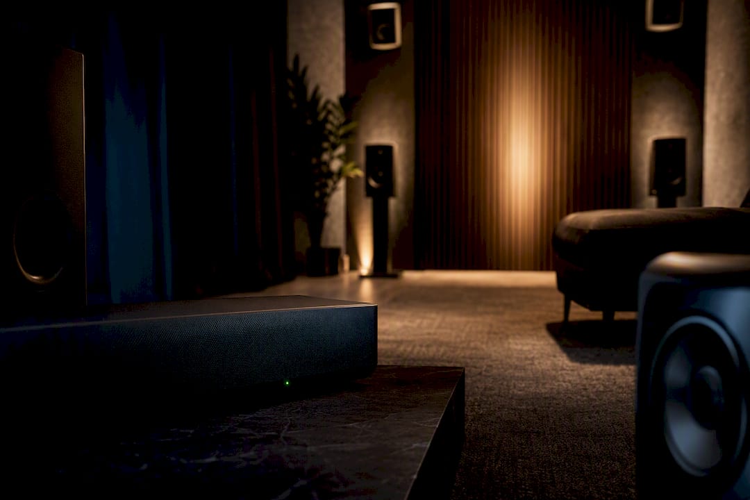 Domowy zestaw głośników z obsługą Dolby Atmos