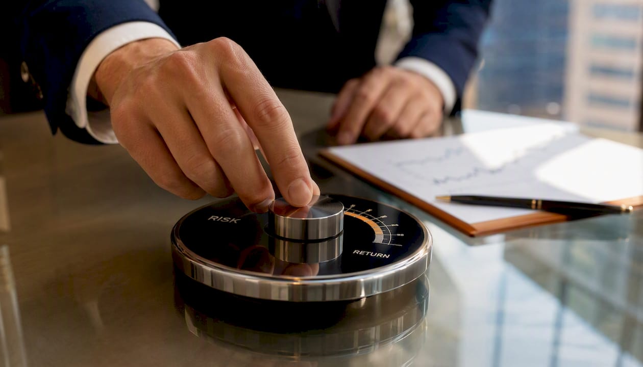 Hand adjusting portfolio risk-return dial