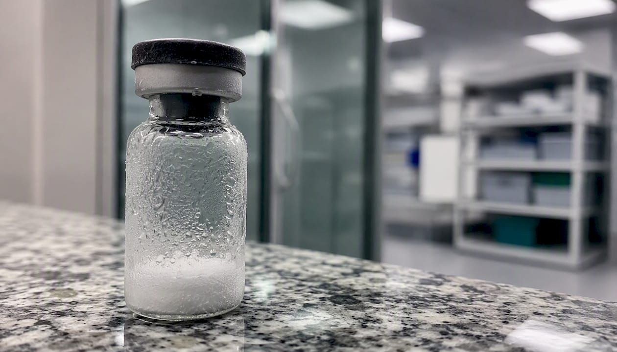 Peptide vial with moisture condensation