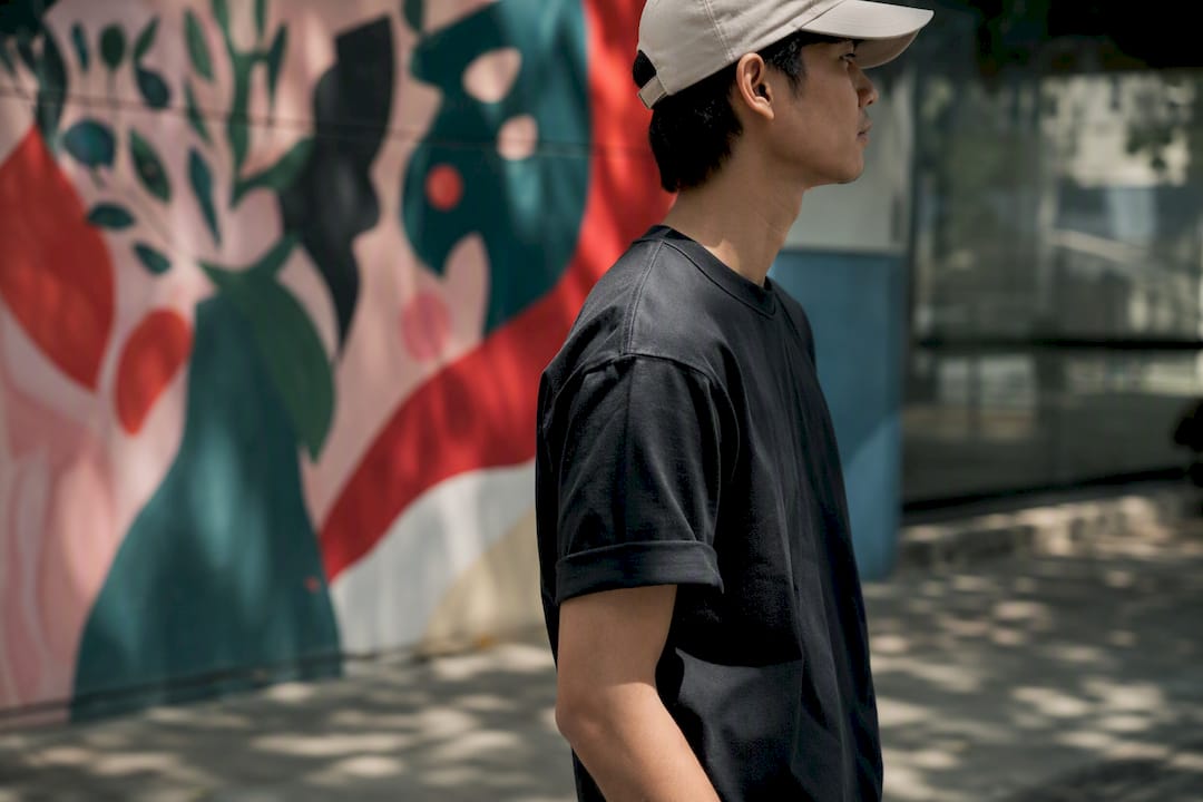 Streetwear outfit midweight cotton tee side view