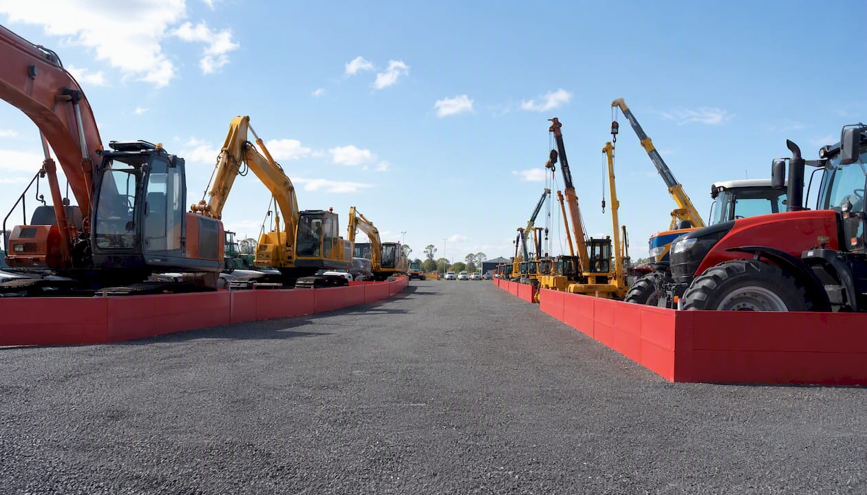 Segmented dealership equipment lot